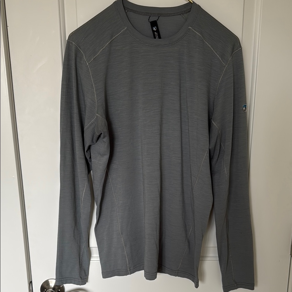 Men’s Kuhl Lightweight Gray Long Sleeve Crew Neck Tee